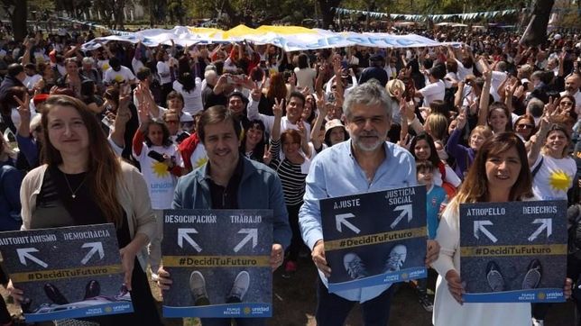 el desafio de unidad portena: retener el voto 678 y pescar en el progresismo