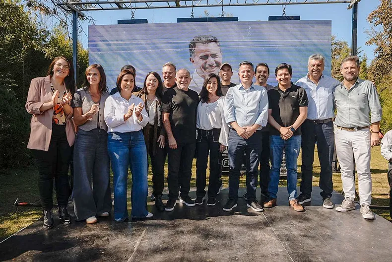 Gabriel Bornoroni y aliados en el locro del 1° de Mayo