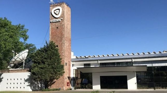 rosario: disparos y amenaza narco contra el multimedios television litoral