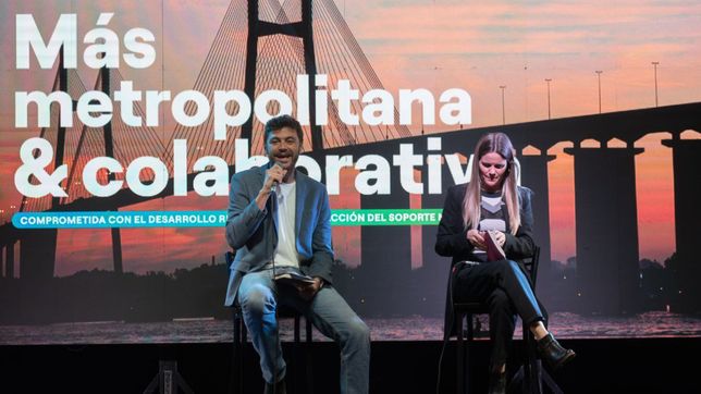 Juan Monteverde, lider de Ciudad Futura, junto a Caren Tepp, quien encabezará la lista de Fuerza Patria en Santa Fe.