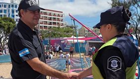 El ministro de Axel Kicillof, supervisa el operativo de Sol a Sol en la costa bonaerense.