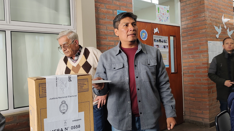 Alejandro Vilca, diputado del FIT que buscará retener una de las bancas del FIT en el Congreso. 