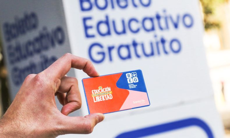 El Boleto Educativo Gratuito se implementó en Santa Fe durante la gobernación de Omar Perotti.