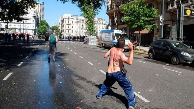 el gobierno denuncio a larreta y santilli por la represion en la 9 de julio