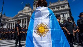 Javier Milei, Toto Caputo y un ajuste que amenaza con un shutdown Javier Milei, Toto Caputo y un ajuste que amenaza con un shutdown