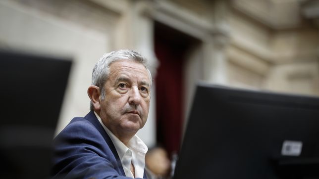 creditos uva: diputados sesiona con ayuda de la ucr y la coalicion civica