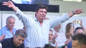 “Mirá si se quedan 4 años más”, la original campaña del candidato Espinoza