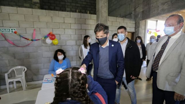 kicillof cerro la campana (de gestion) con todos en el interior