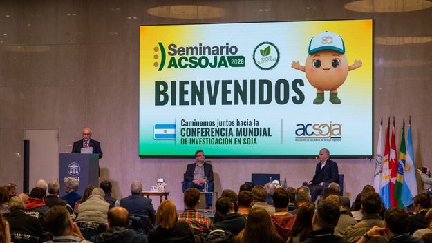 El agro se juntó en Rosario y confía en que la soja tendrá una buena cosecha.