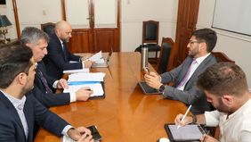 Funcionarios de Maximiliano Pullaro afinan la ley tributaria 2024&nbsp;