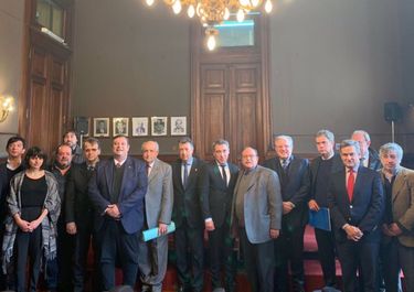 El debate sobre las reglas del debate: ¿candidatos con o sin machetes?