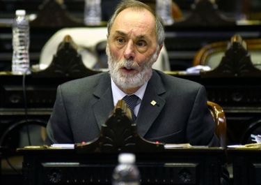 FMI: mientras La Cámpora deshoja la margarita, JxC confirma que acompaña