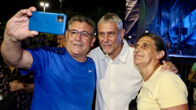 Jorge Ferraresi gobernador: el intendente del podio, que no podrá ser prenda de unidad