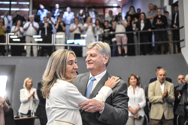 El gobernador de La Pampa Sergio Ziliotto y la vicegobernadora Alicia Mayoral, cuyo voto de desempate será clave en la Legislatura (gentileza www.radiokermes.com)