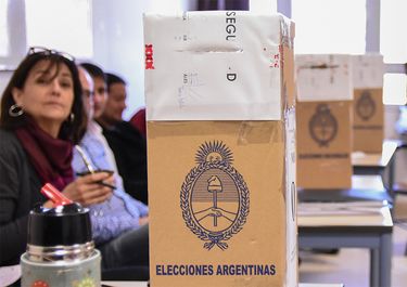 La Patagonia va a las urnas: tres elecciones antes de fin de año sacuden a Bariloche, Allen y Gaiman.