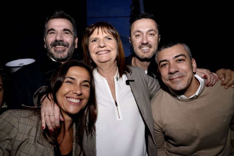 Bullrich, Petri, Grindetti, Ritondo y Queijeiro en Quilmes