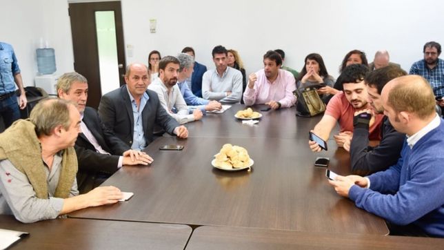 el peronismo no logra la unidad y vidal mueve su proyecto de baja de tarifas