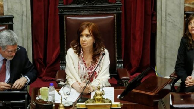 cristina kirchner, contra el silencio complice de la oposicion cristina kirchner, contra el silencio complice de la oposicion