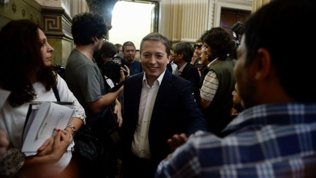 antes de comandar el pj, gray pateo el tablero con el endeudamiento