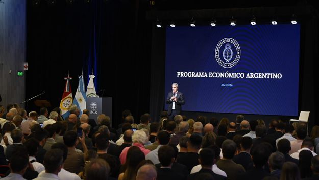 La crema del agro recibió a Toto Caputo: furor por los precios record y dudas por la velocidad de las reformas La crema del agro recibió a Toto Caputo: furor por los precios record y dudas por la velocidad de las reformas