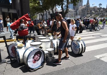 Con Buenos Aires como epicentro, el paro de la CGT por la reforma laboral también se hizo sentir en Rosario.