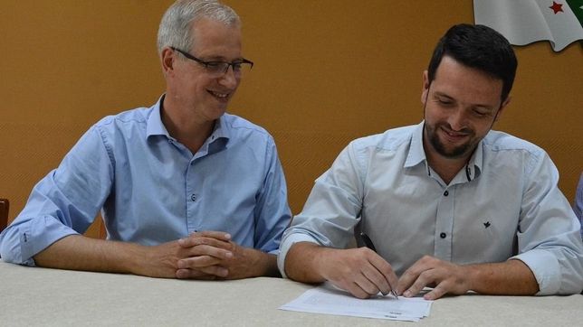 en tierras de vicentin, el senador scarpin pone en juego su sucesion