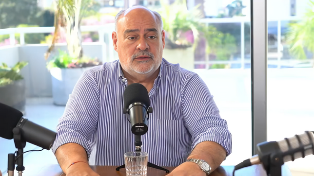 Ricardo Colombi en el sreaming con el que cerró su campaña en Corrientes.