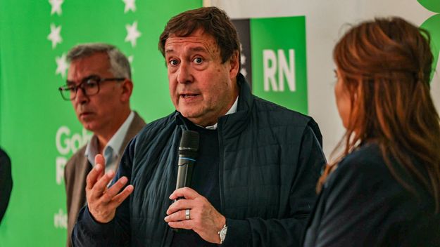 El gobernador de Río Negro estuvo esta semana en general Roca y dejó abierta la posibilidad a una alianza amplia para enfrentar al sorismo.&nbsp;