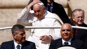 Apunten contra Bergoglio