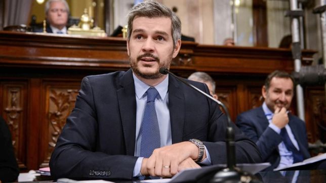 marcos pena visita el senado en pleno debate por el tarifazo