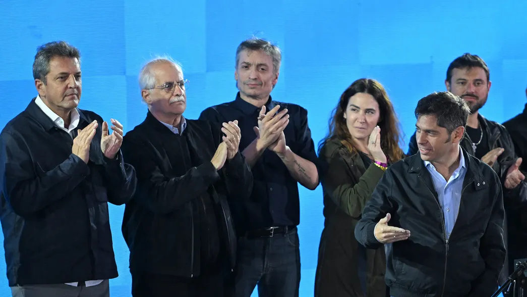 El peronismo, cuesta arriba: la interna es una guerra y la herencia de Javier Milei será una bomba difícil de desactivar.