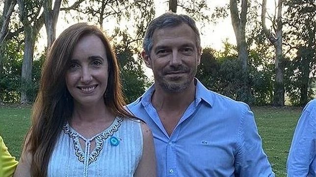 Victoria Villarruel con Guillermo Montenegro, el integrante del bloque de Javier Milei que defendió la visita a represores.&nbsp;