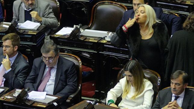 carrio le traba a macri la ley de financiamiento de los partidos politicos