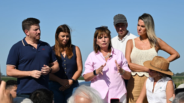 el campo termino la protesta con mucho ruido y pocas presencias