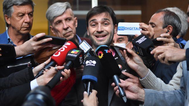 chubut: torres resiste la embestida de macri y ensaya un partido provincial