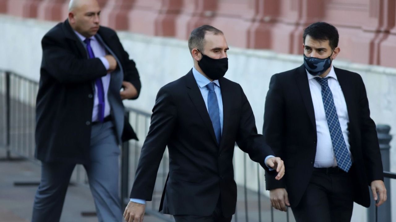 Habemus plan: la estrategia de Guzmán para después de arreglar la deuda