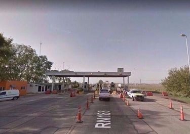 El posible cierre del peaje en Ameghino pone en riesgo 40 fuentes laborales