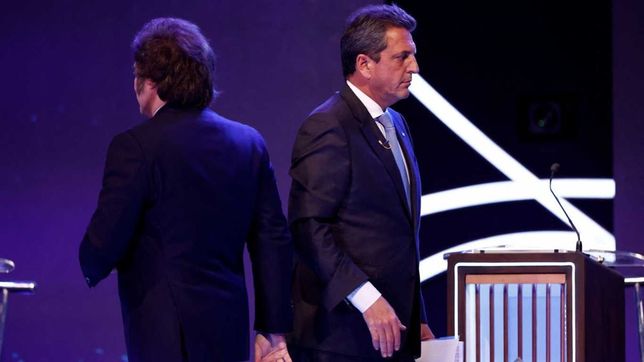 Sergio Massa y Javier Milei en el debate presidencial