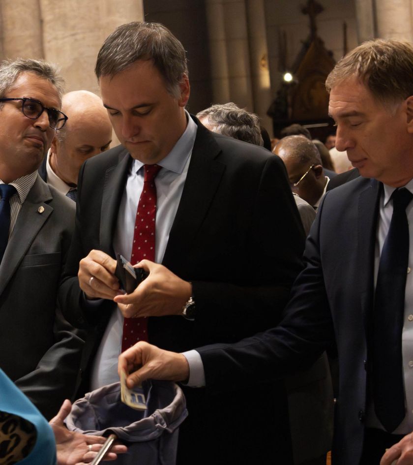 Manuel Adorni y los u$s 800.000: cuántos sueldos, changuitos y jubilaciones equivalen
