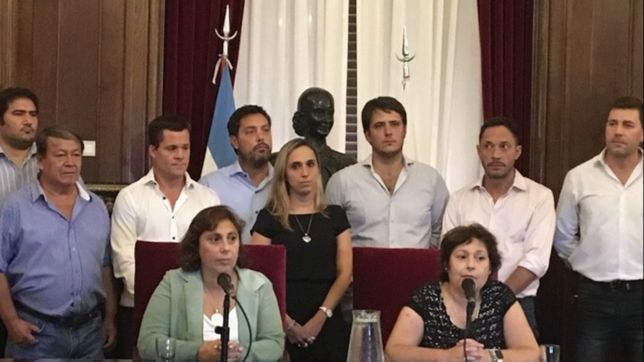 ocana y oliveto: ?moyano es un hombre desesperado?