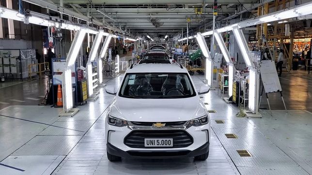 La Planta de Alvear entra en pausa hasta reabastecer su línea de producción con piezas de importación.