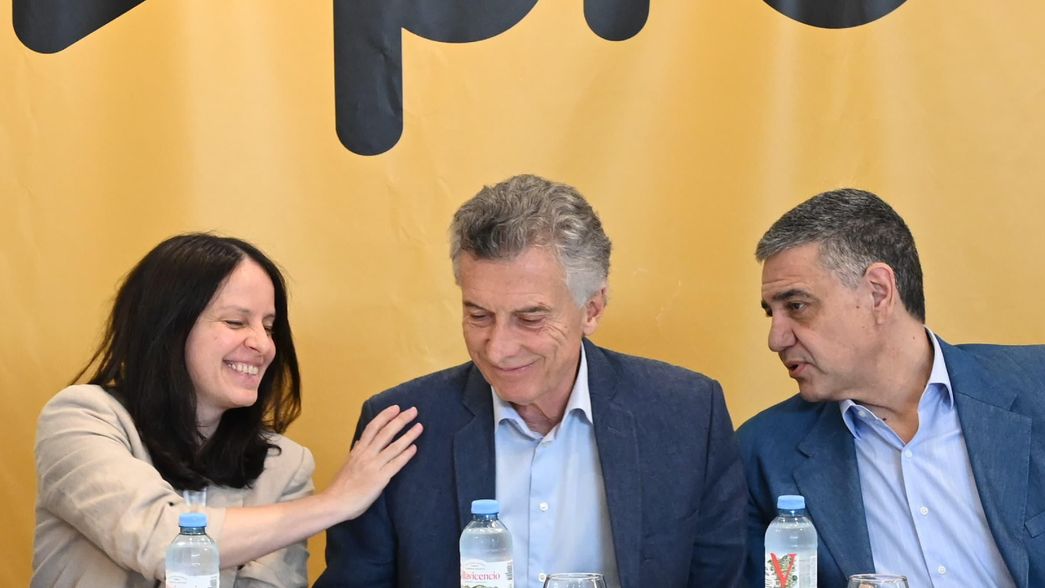 Soledad Martínez, Mauricio Macri y Jorge Macri.