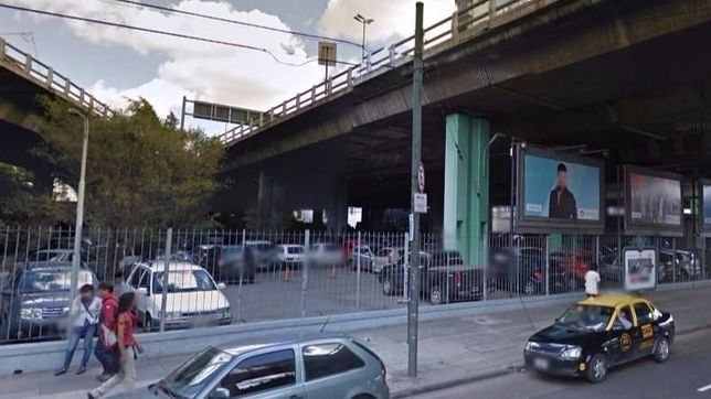 la justicia freno la entrega de un terreno de la ciudad al grupo clarin