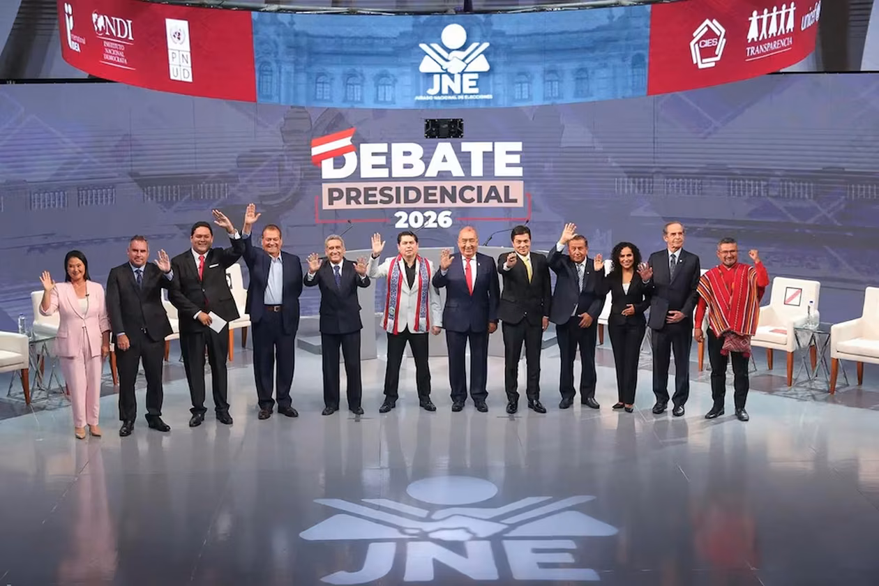 Los debates presidenciales en Perú debieron realizarse por tandas debido a la inviabilidad de organizar uno solo con 35 postulantes (foto: ANDINA-Veronica Calderon Zuniga).