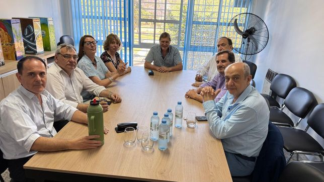 El peronismo de Santa Fe quiere a Rafael Bielsa como cabeza de lista para la eleción de convencionales.