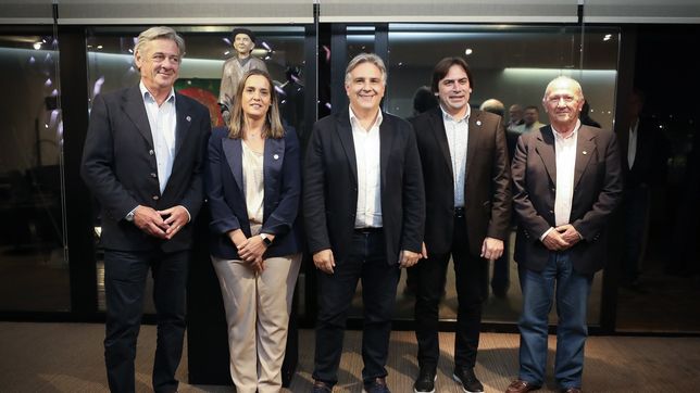 Nicolás Pino, Andrea Sarnari, Martín Llaryora, Lucas Magnano y Carlos Castagnani pidieron por la rebaja de las retenciones al campo