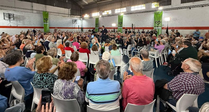 Leandro Santoro lanzamiento.jpeg
