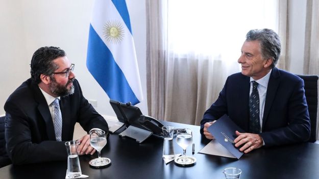 Llegó el canciller de Brasil en clave pragmática: que se doble, pero no se rompa