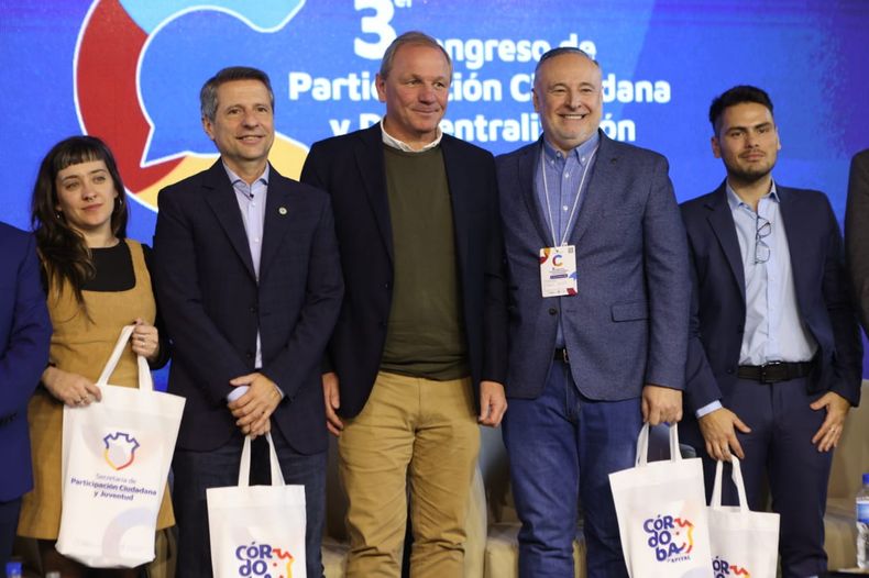 Guillermo de Rivas, Dami&aacute;n Bernarte y Eduardo Accastello, intendentes peronistas con problemas comunes.&nbsp;