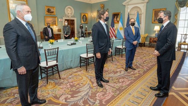 Blinken a Cafiero: Apoyamos una economía argentina vibrante